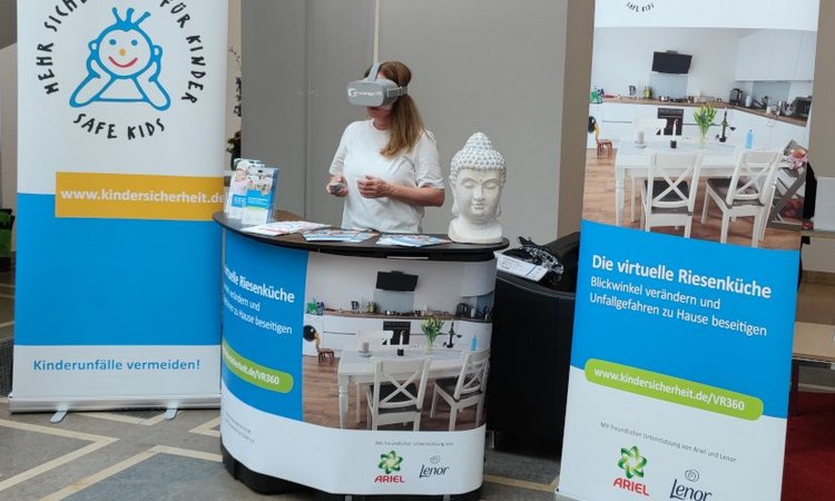 Der Ausstellungsstand der VR-Küche im Einsatz